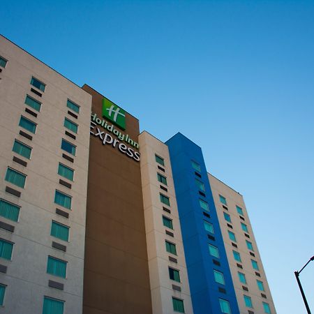Holiday Inn Express Saltillo Zona Aeropuerto By Ihg Eksteriør bilde