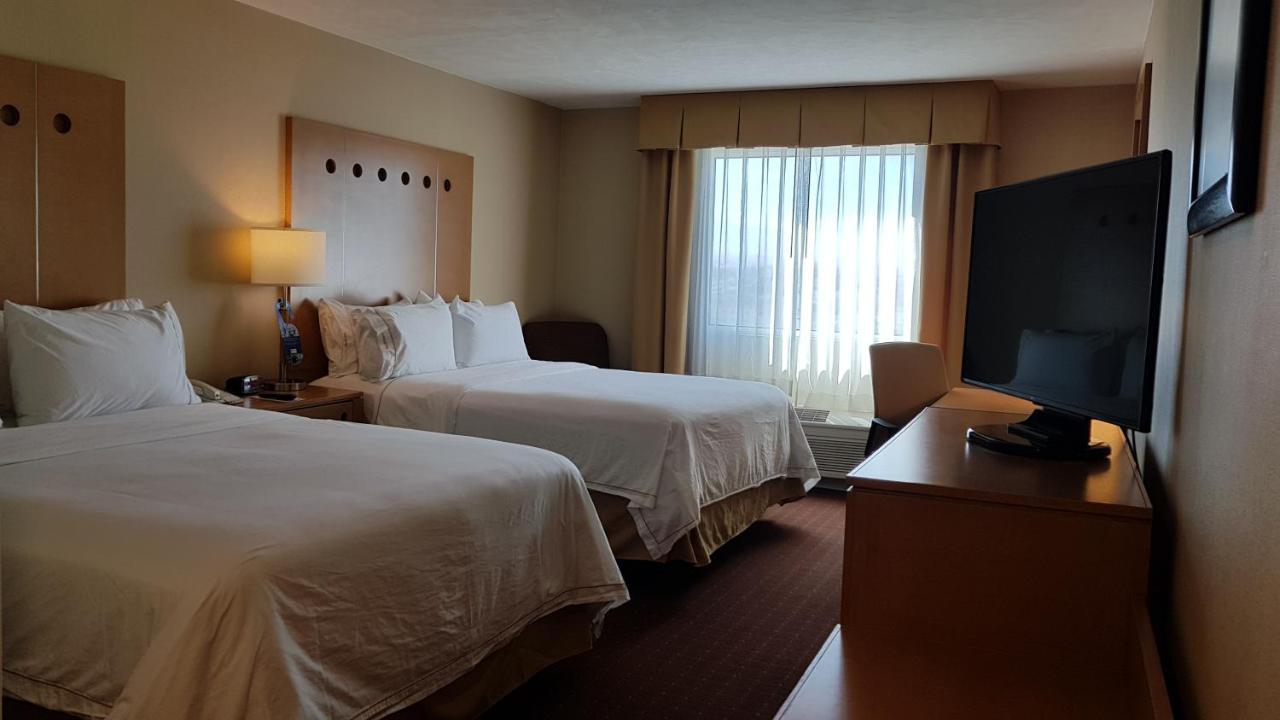 Holiday Inn Express Saltillo Zona Aeropuerto By Ihg Eksteriør bilde