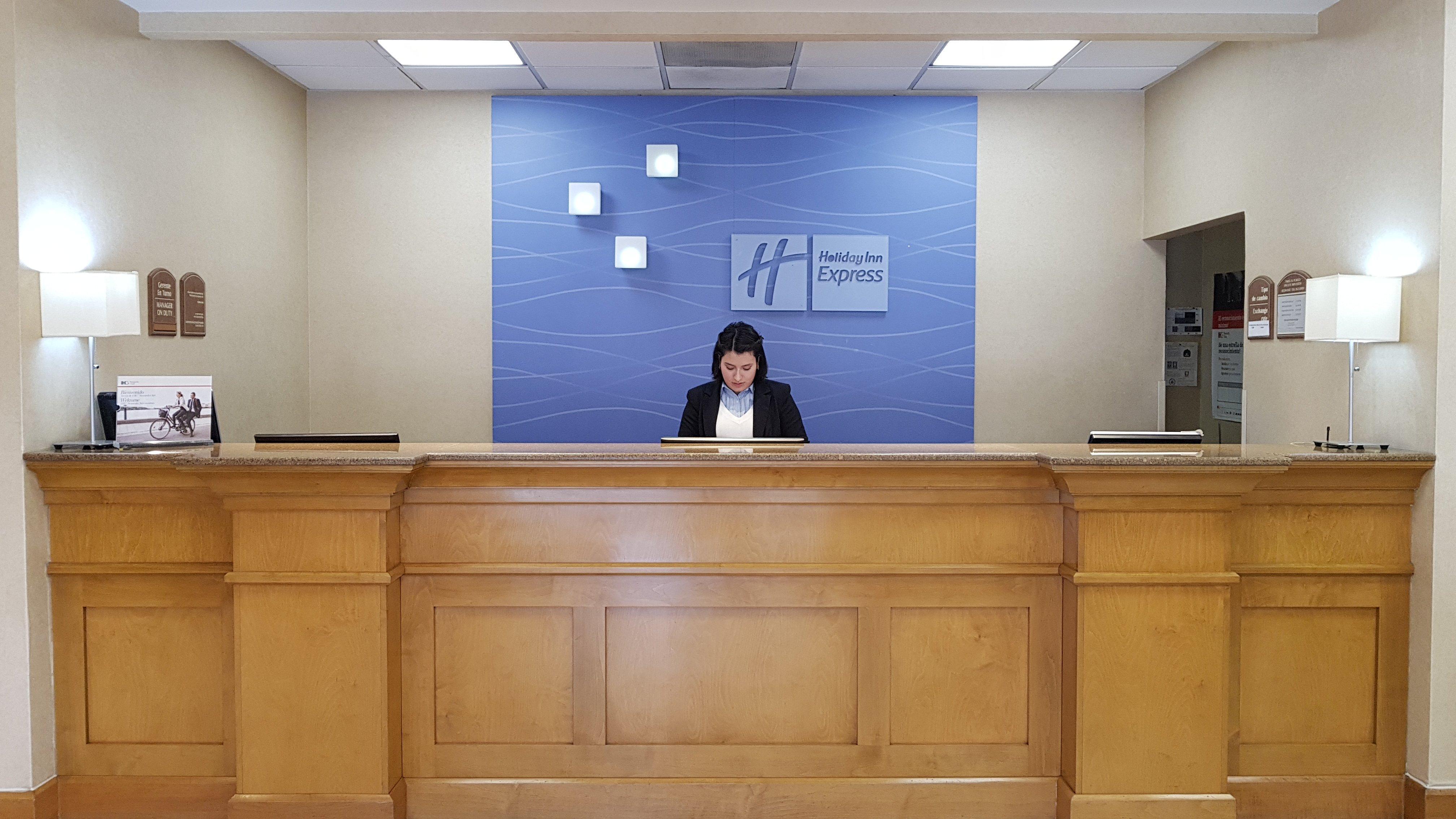 Holiday Inn Express Saltillo Zona Aeropuerto By Ihg Eksteriør bilde
