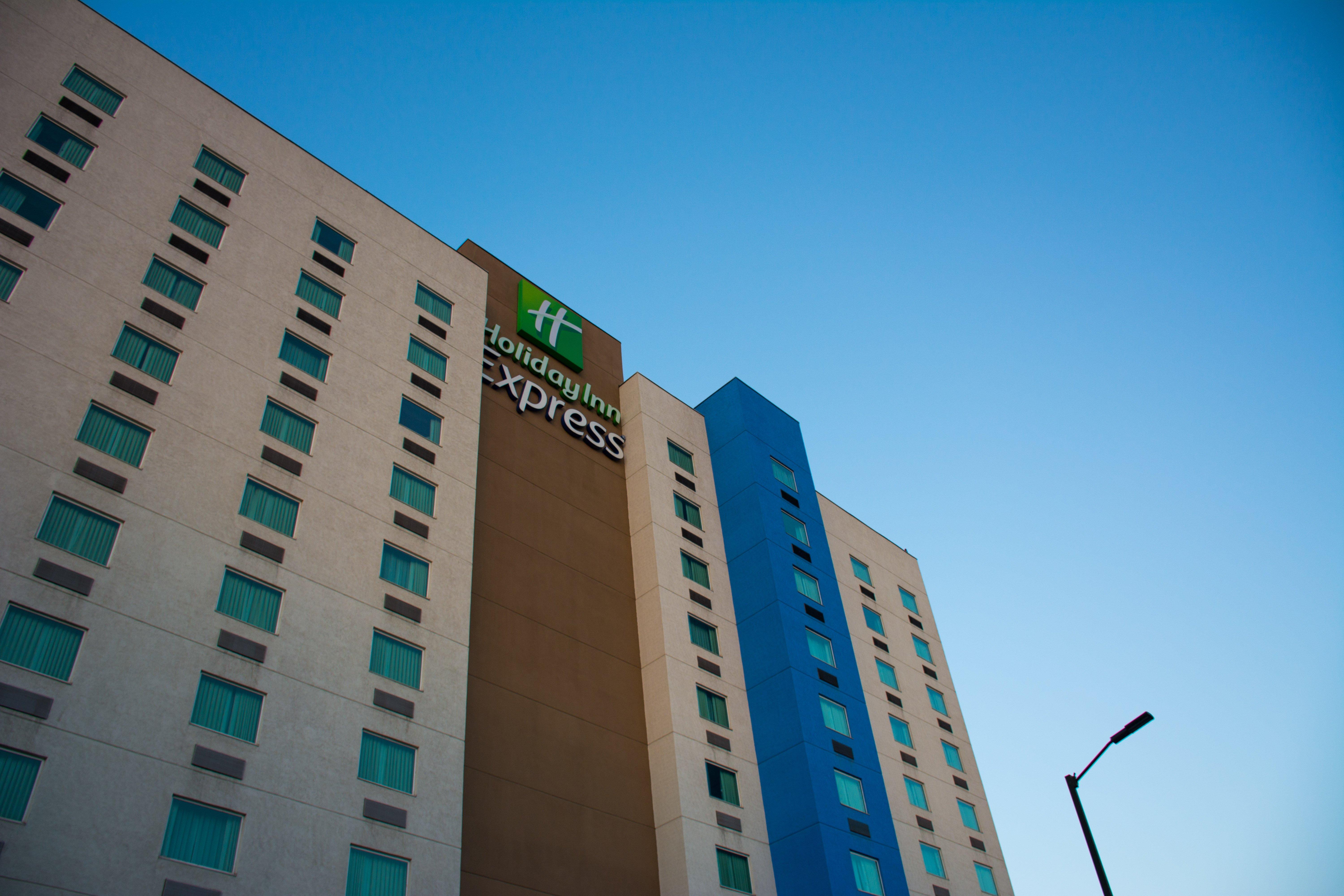 Holiday Inn Express Saltillo Zona Aeropuerto By Ihg Eksteriør bilde