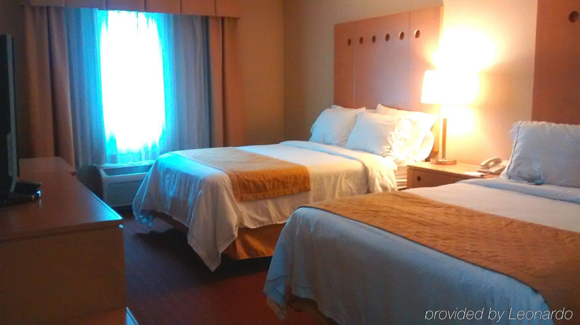 Holiday Inn Express Saltillo Zona Aeropuerto By Ihg Eksteriør bilde