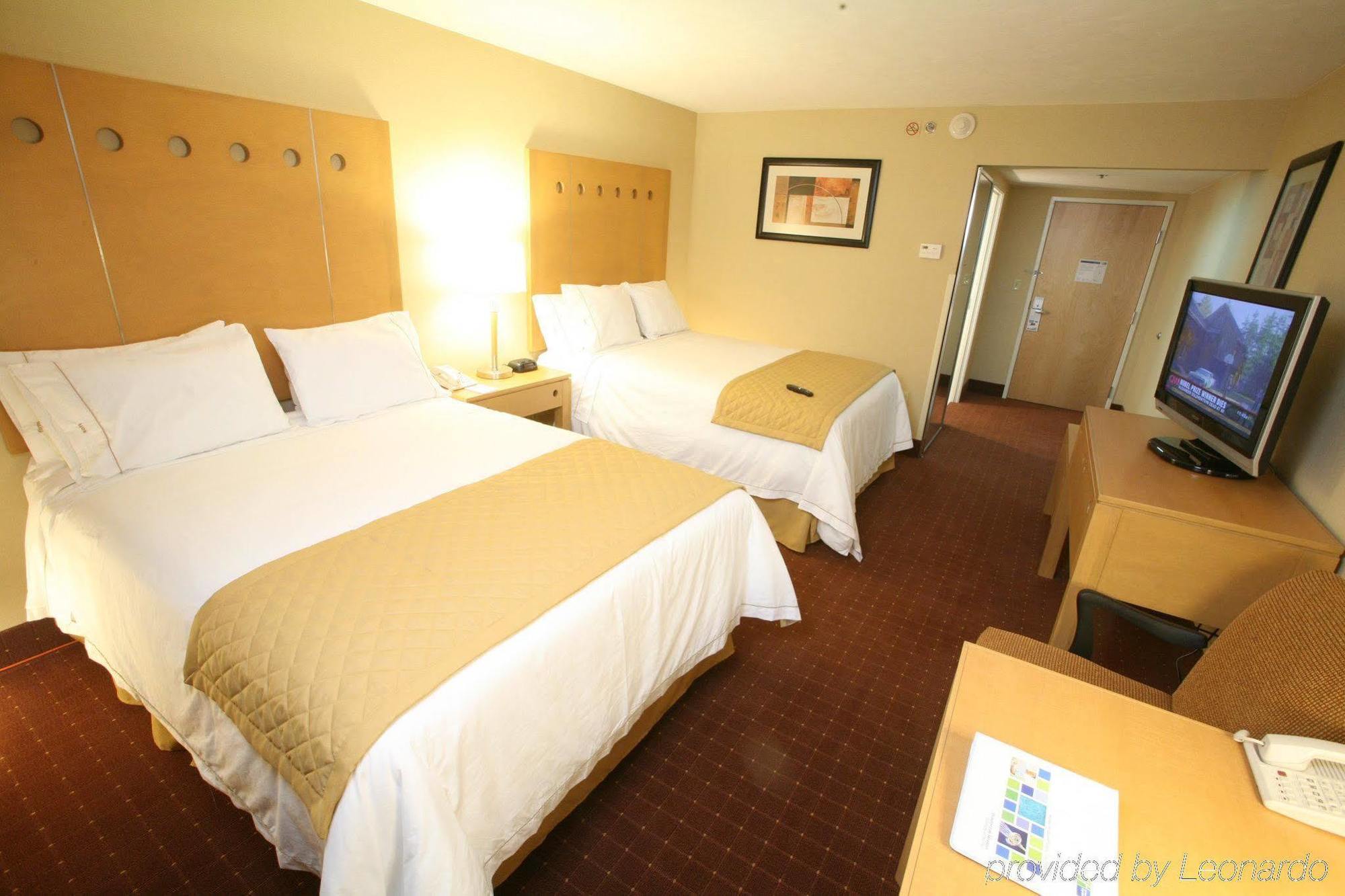 Holiday Inn Express Saltillo Zona Aeropuerto By Ihg Eksteriør bilde