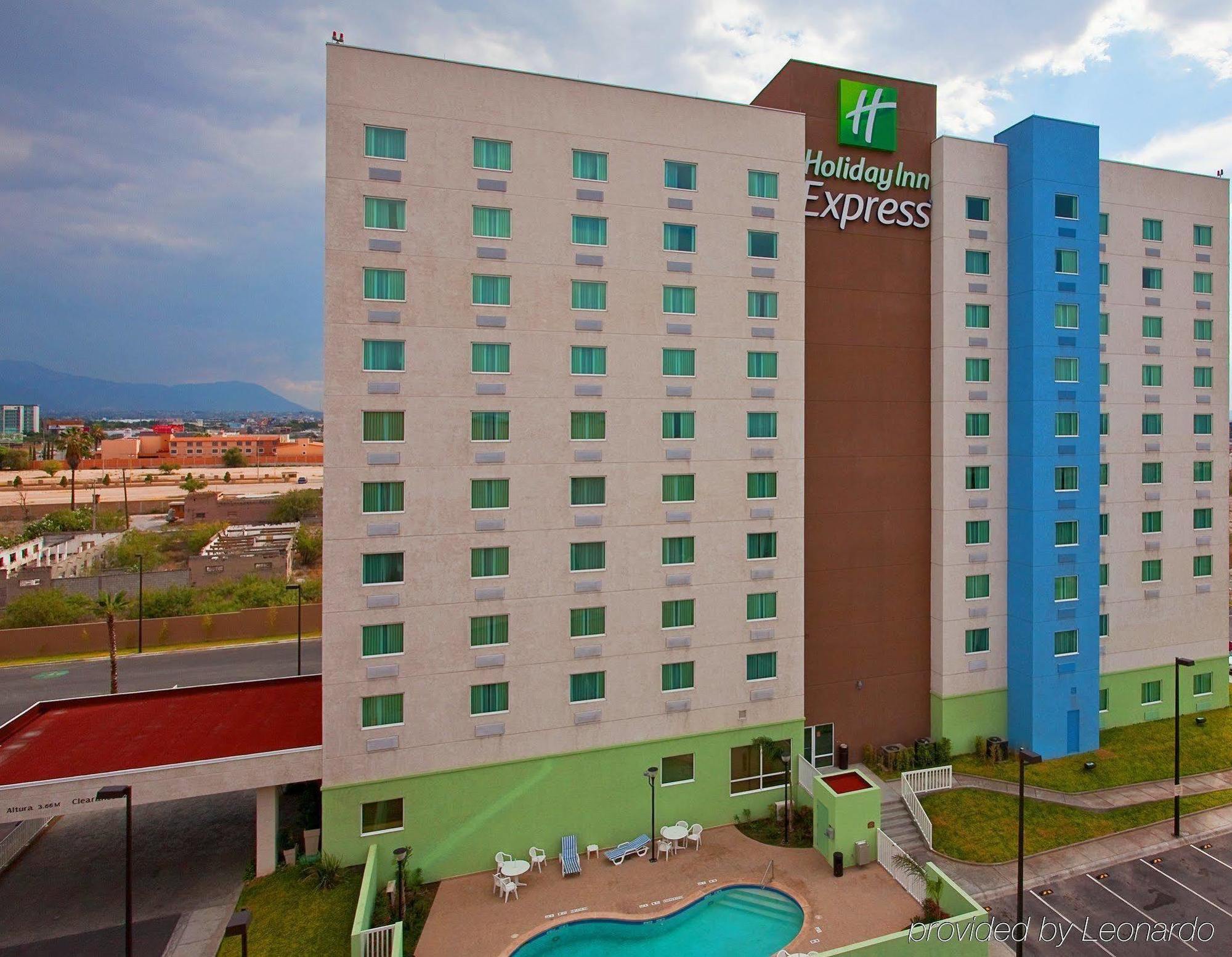 Holiday Inn Express Saltillo Zona Aeropuerto By Ihg Eksteriør bilde